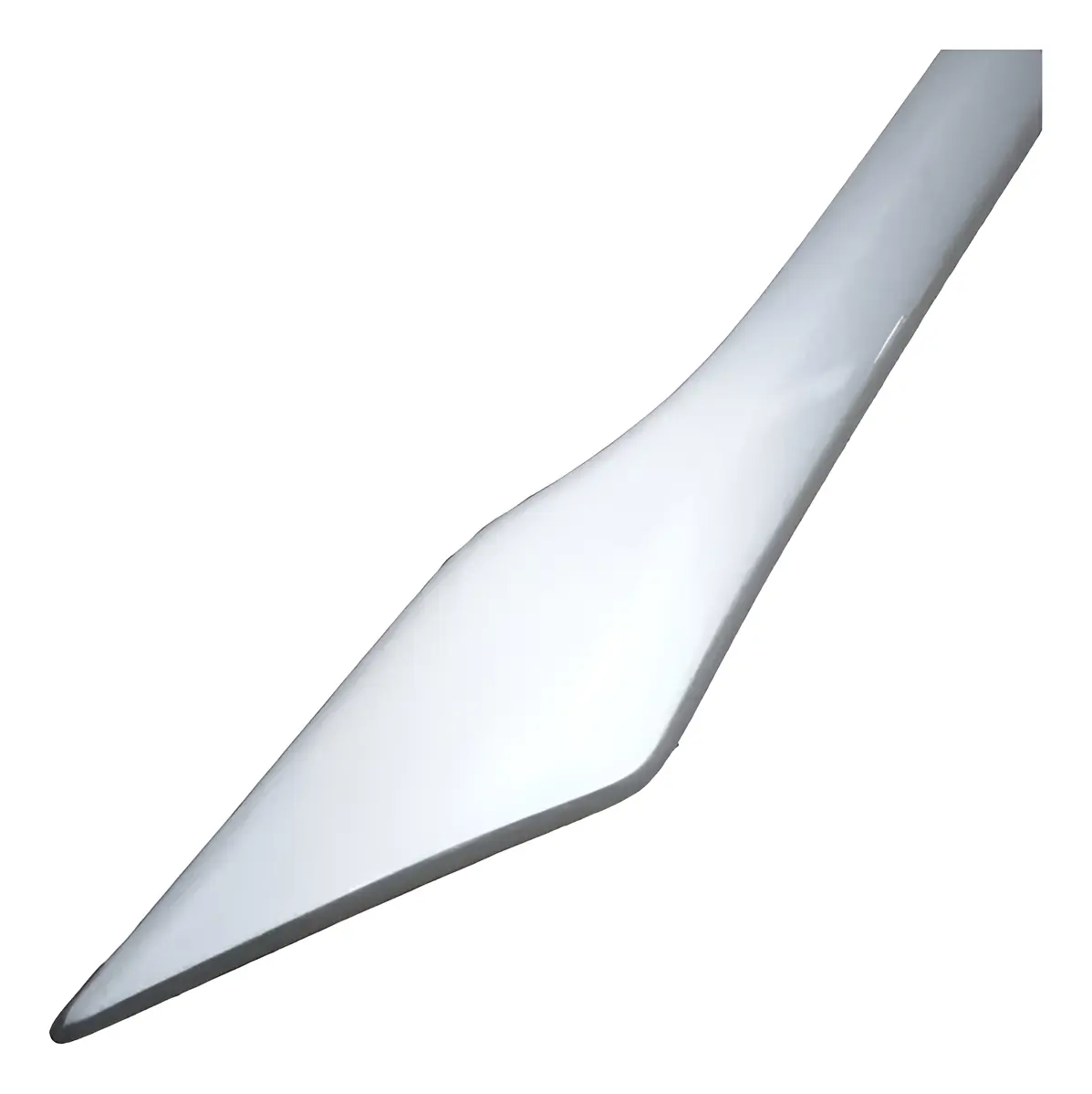 Moldura de cajuela trasera plateada Magnite Nissan Original