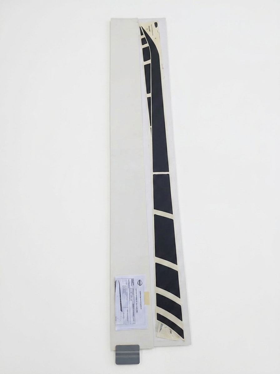 Sticker Lateral Versa 2020-2025 Nissan Original