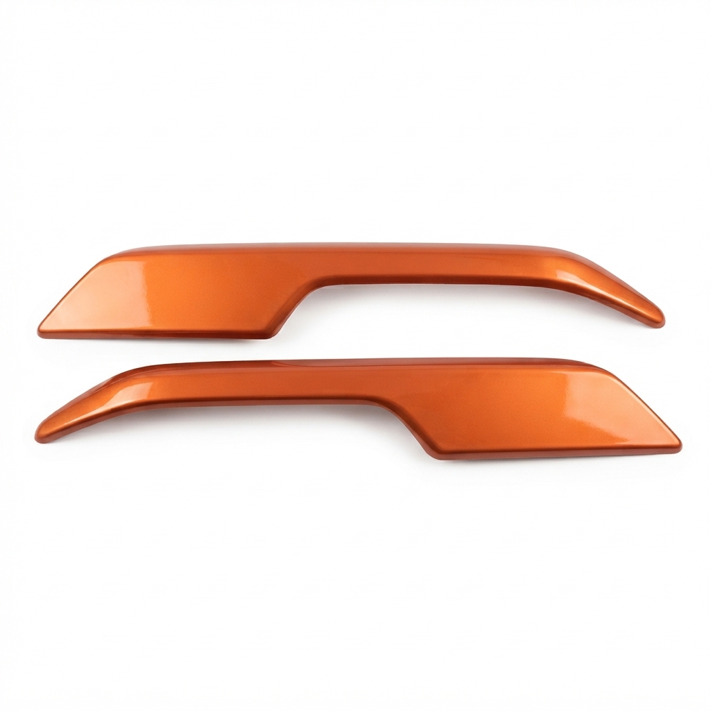 Vista Frontal o Embellecedor Color Naranja Versa 2020-2026 Nissan Original